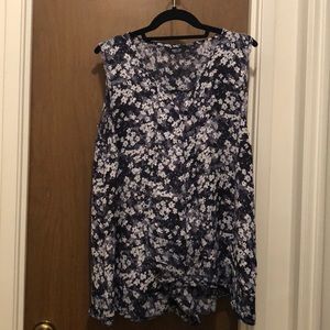 Simply Vera/Vera Wang sleeveless blouse